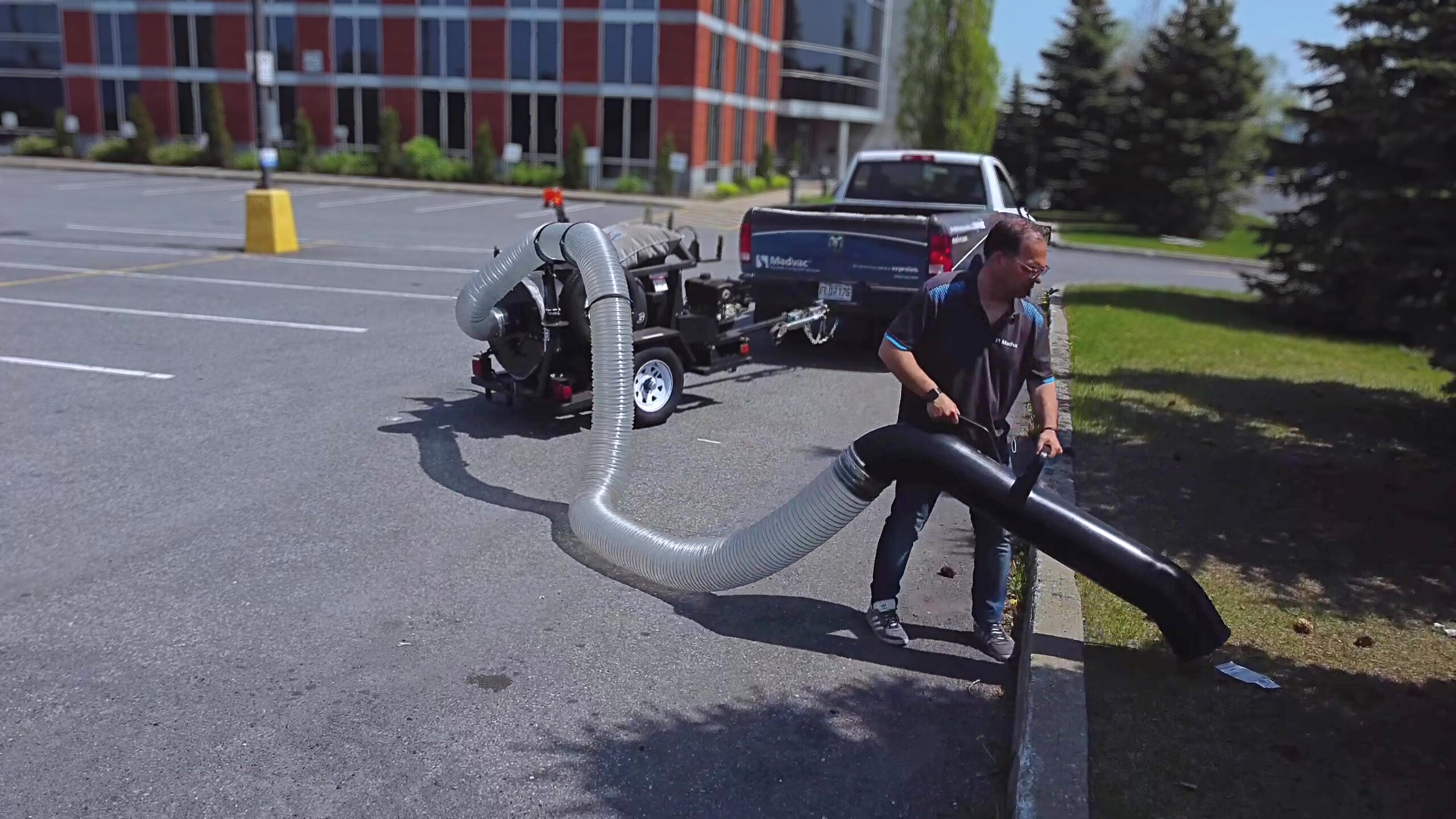 Madvac LP61-G Portable Litter Vacuum – Automation Hub